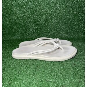 Olukai Sandals Womens Size 7 White Leather Aka Flip Flop Beach Thong Slides